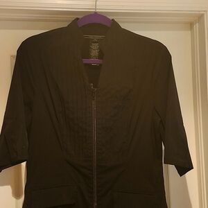 Black pleated Aesthetics Dress front zipper3/4" sleeve. Small